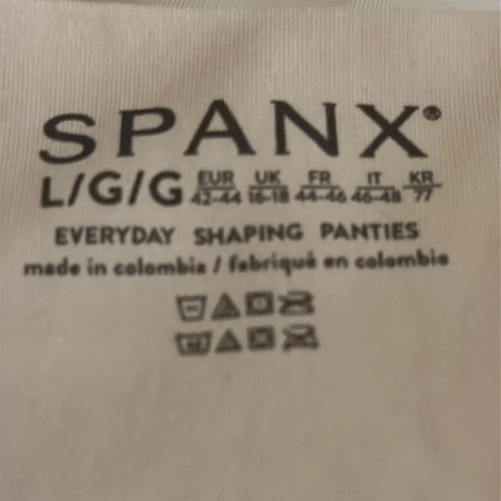 SALE 2/$20 SPANX Everyday Seamless Shaping Boyshort Panties Soft Nude NWT Size L - Picture 4 of 4